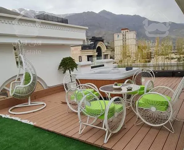 ۱۸۰متر پنت هاوس با تراس وسیع و چشم انداز همیشگی