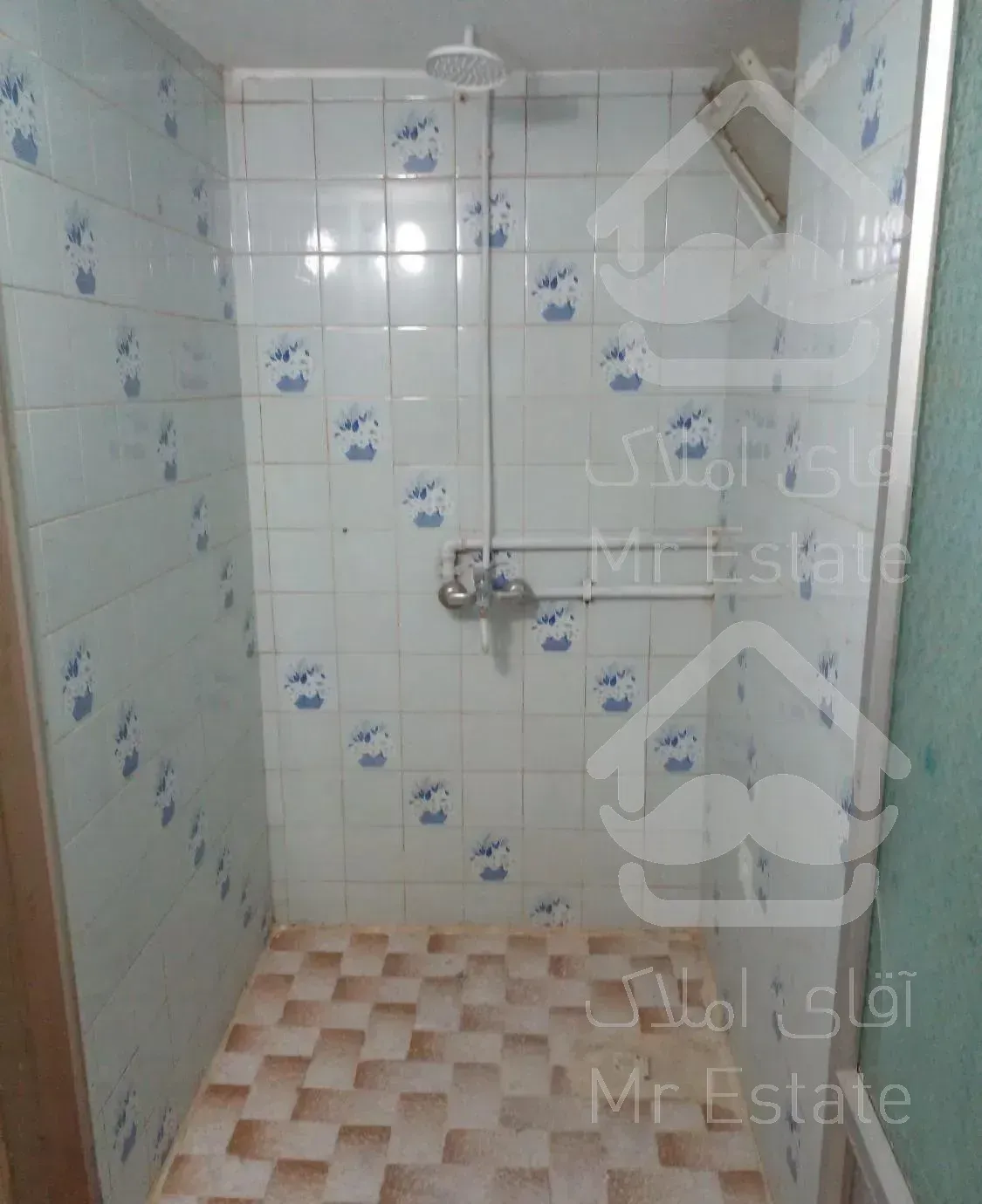 طبقه اول دو خواب بزرگ