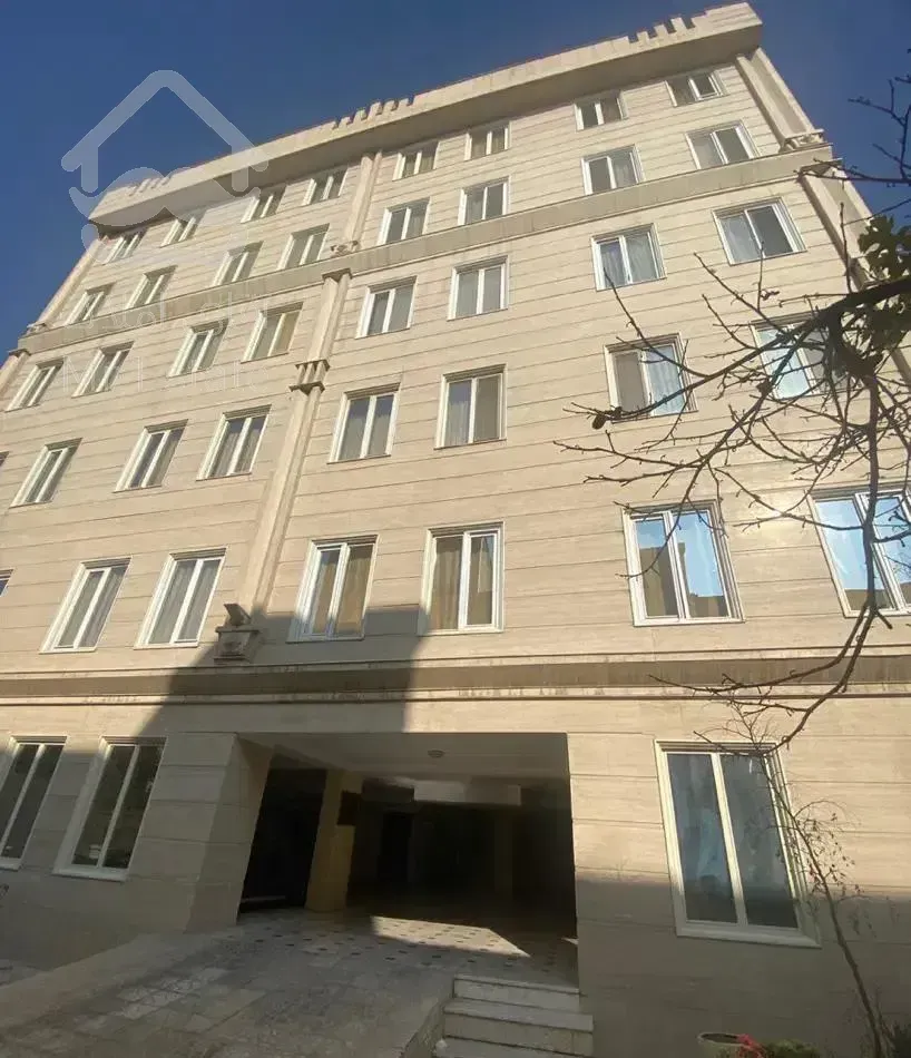 ۵۷ متر فول امکانات نما تراورتن