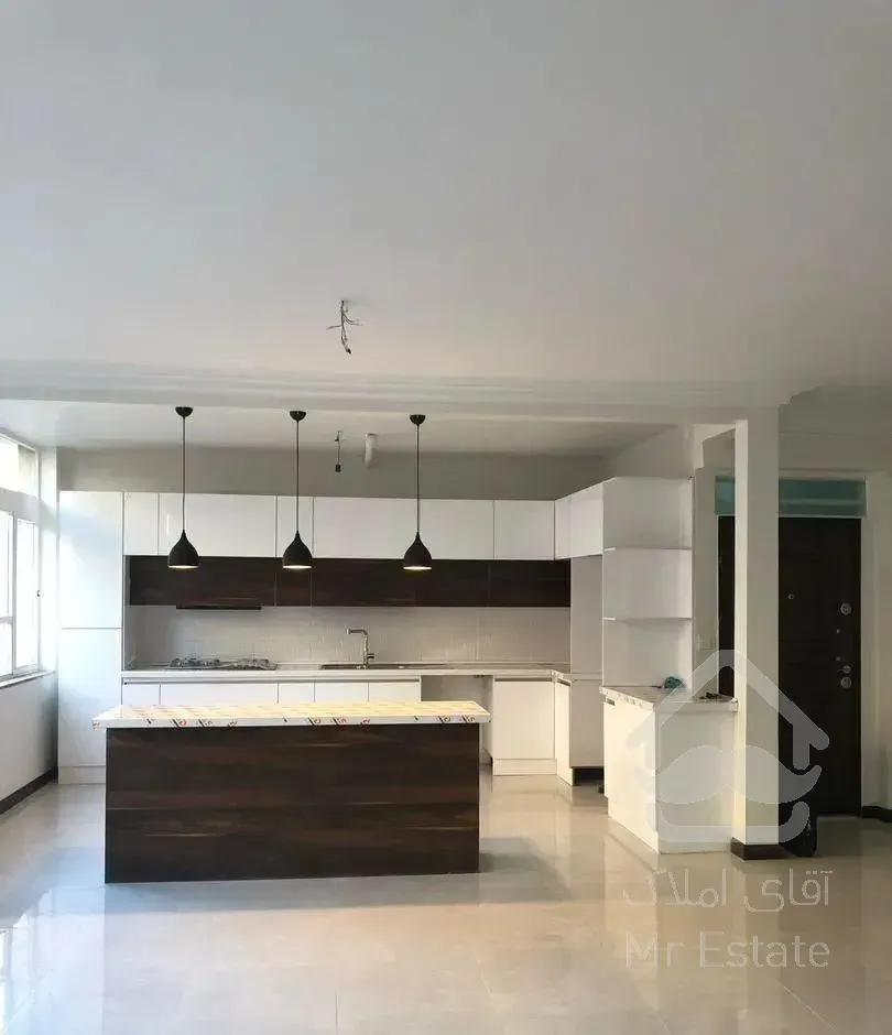 ۱۸۰ متر/ ۳ خواب/ طبقه ۲ / پاتریس