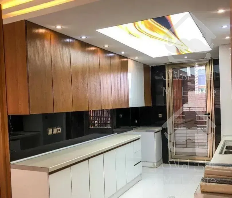 آپارتمان ۱۳۵ متری سه خواب