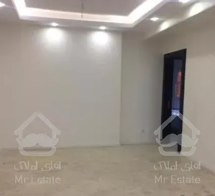 ۲۳۰متر*تکواحدی*سازه تلفیقی*متریال اروپای غربی