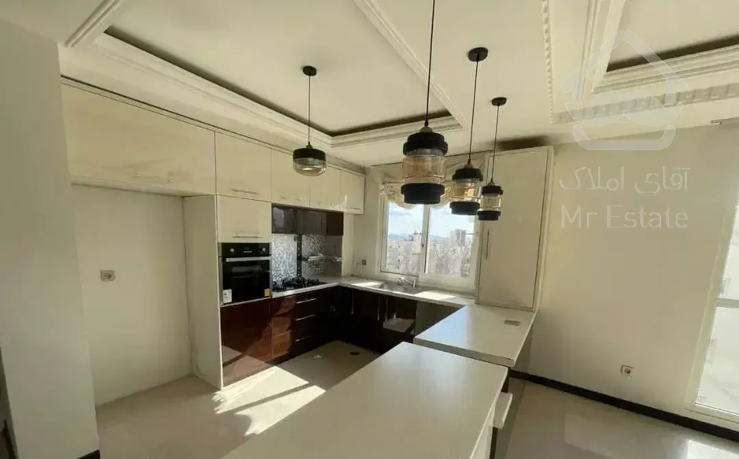 فروش اپارتمان ۱۴۵ متر ۳ خواب ویو ابدی نیاوران