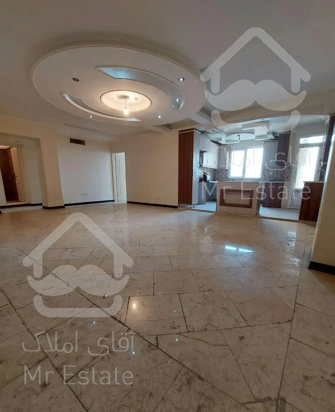 آپارتمان ۱۰۵ متر . فول امکانات.منیریه