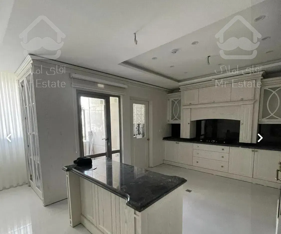 ۱۷۰متر/جنوبی/ازادشهر/تاپ لوکیشن وکیل آباد