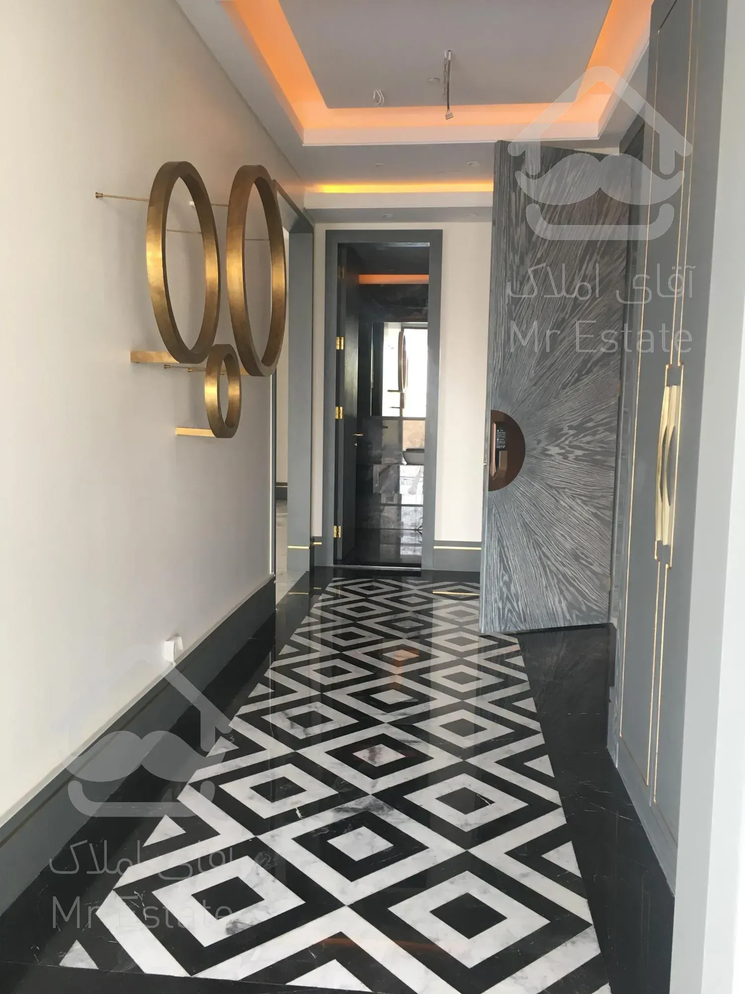 نیاوران، ۲۴۰ متر مدرن زیر قیمت