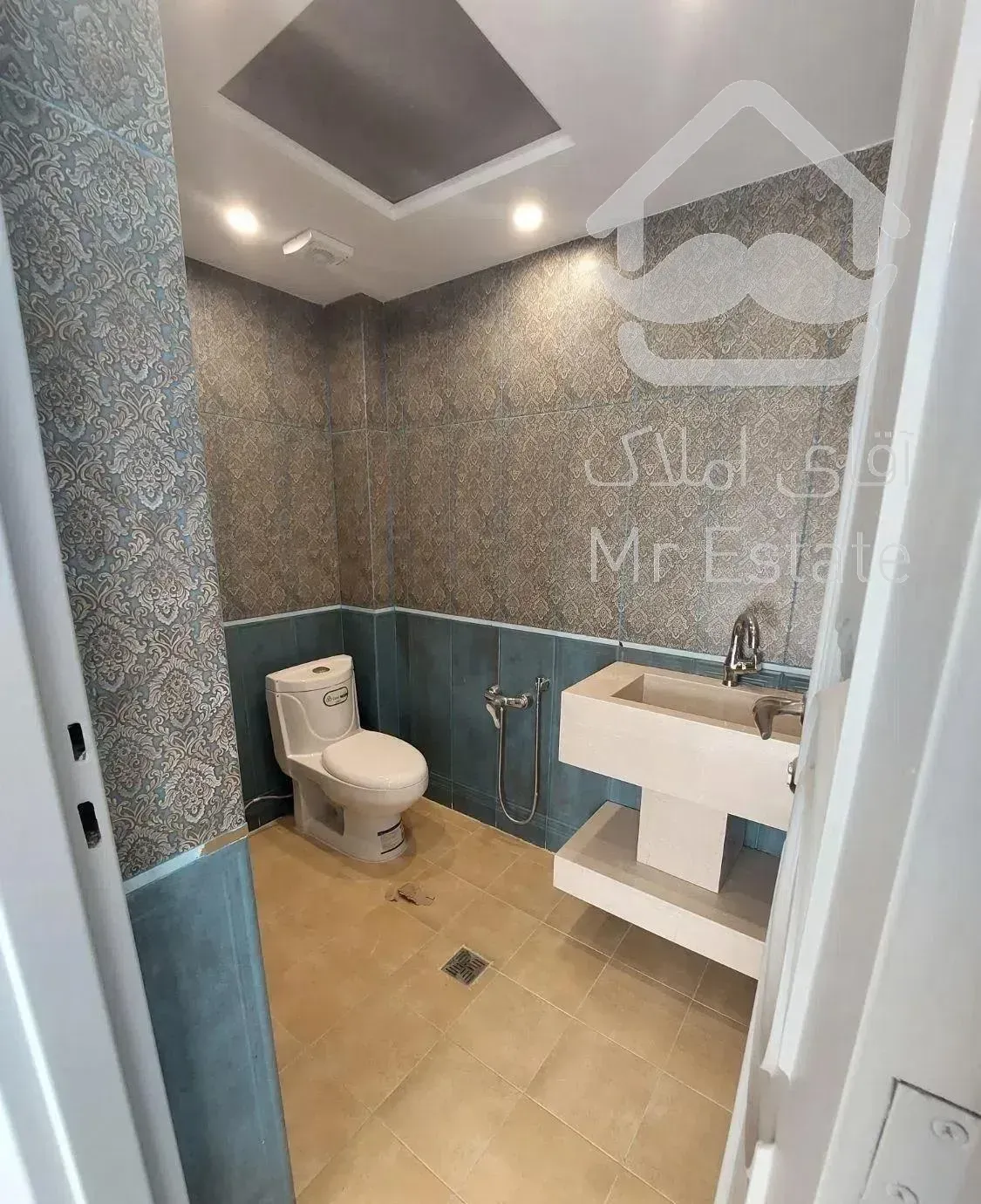 ۲۱۰مترتکواحدی نیاوران.سه راه یاسر