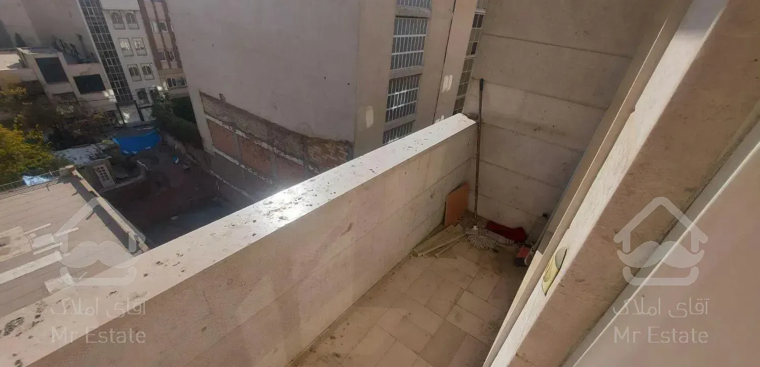 فروش آپارتمان ۶۵ متری با اسانسور باسازی شده