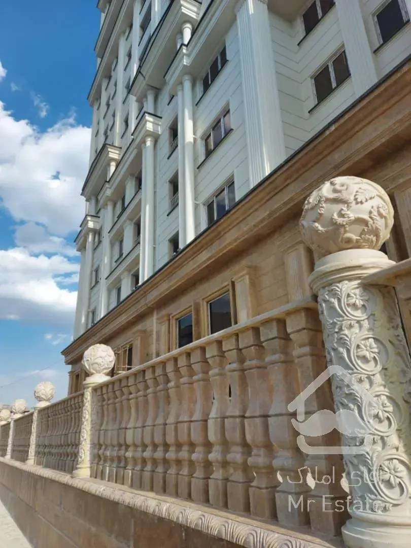 ۱۱۷متر ۲ خواب ژورنالی، الماس مژده