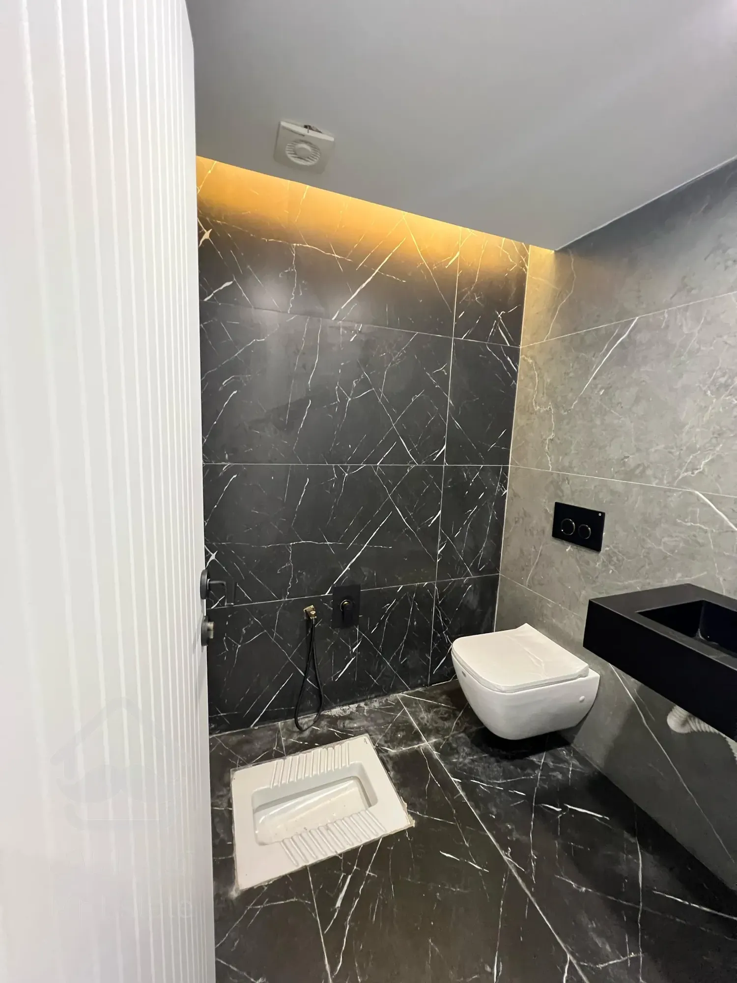 متراژ زمین ۱۷۰ متر