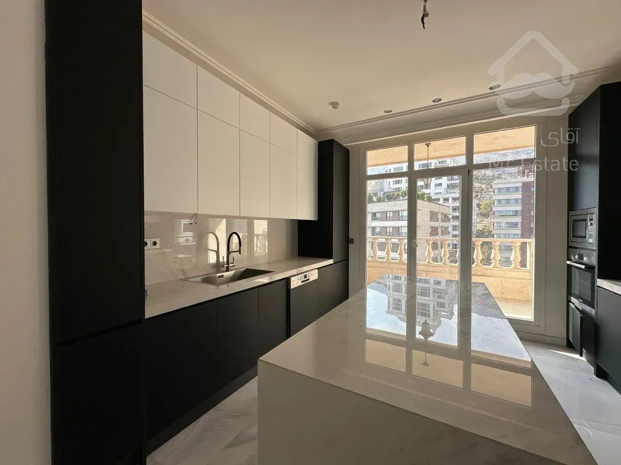 فروش اپارتمان 180 متری زعغرانیه