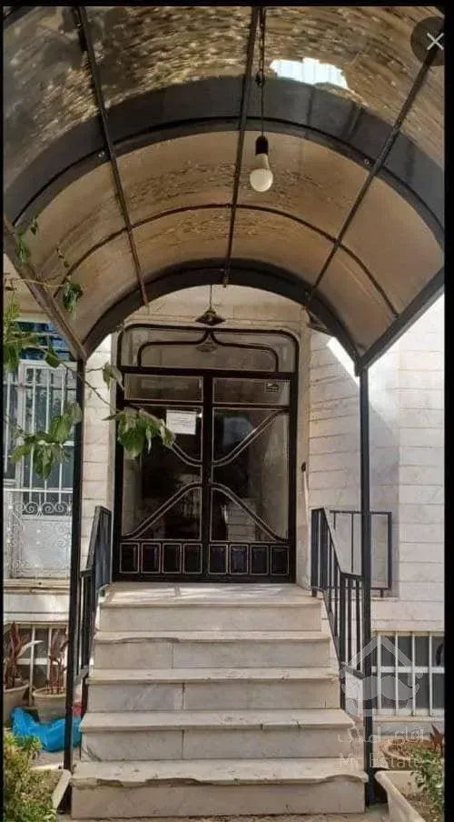 اجاره آپارتمان ۸۲ متری ۲ خوابه طبقه ۴ در امین حضور