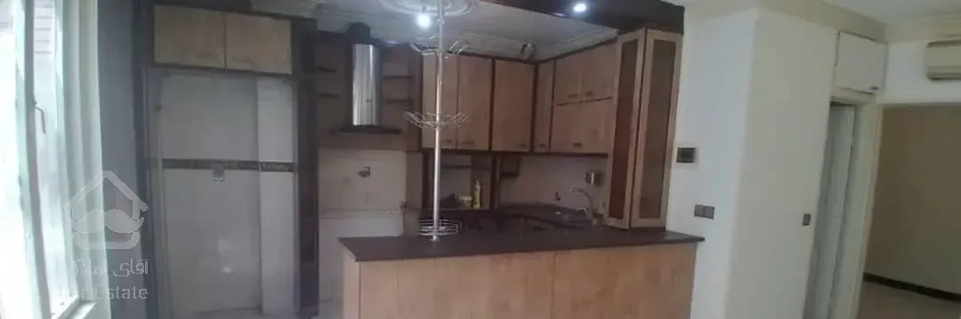 آپارتمان ۵۲ متری، ۲ خوابه، بسیار خوش نقشه،طبقه اول