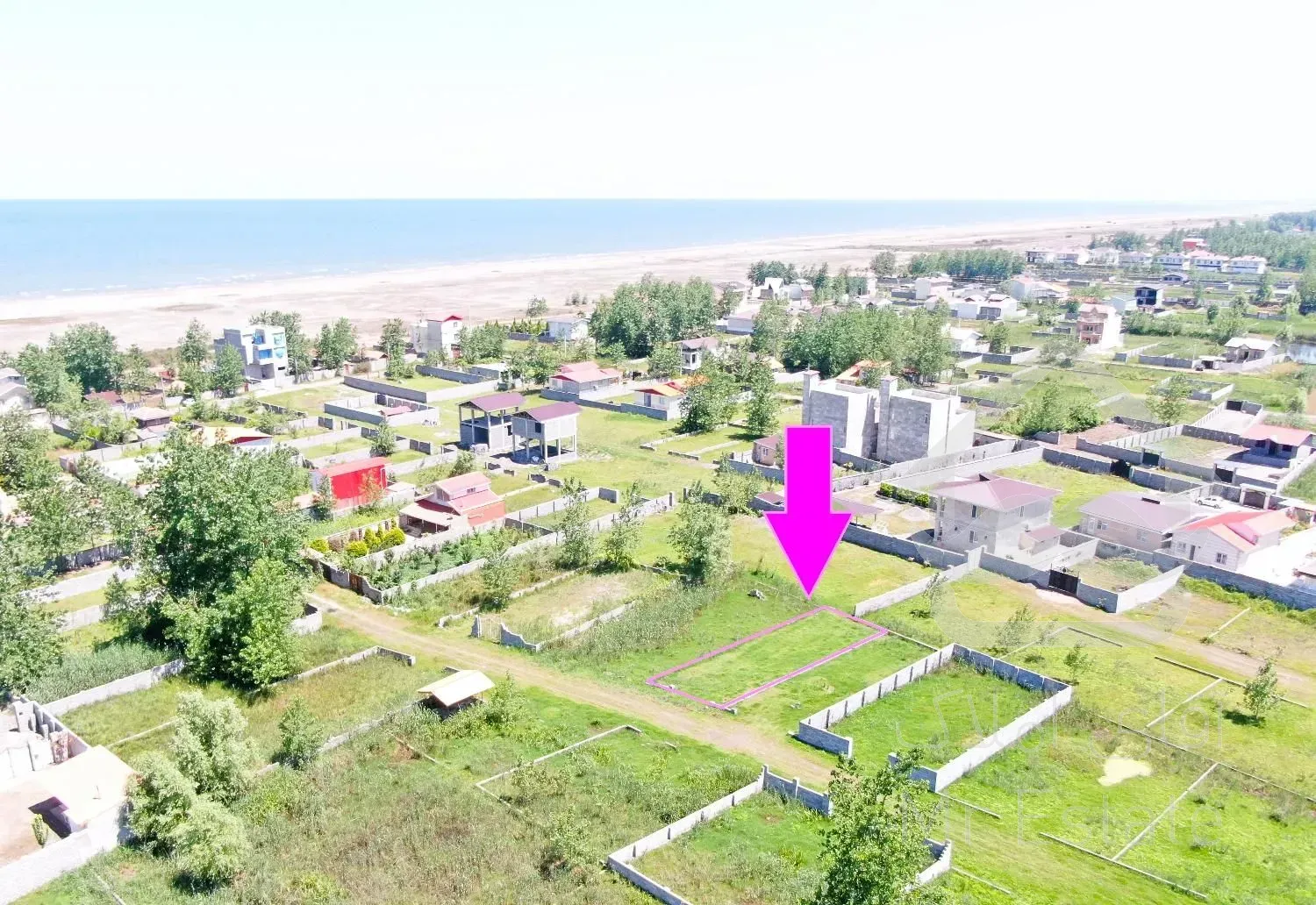 زمین ساحلی درساحل مرواریدی خزرآماده ساخت باویودریا