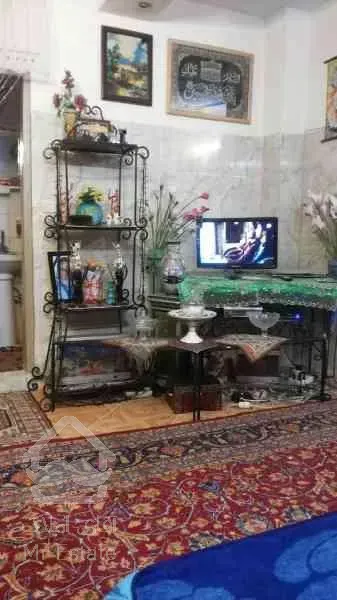 یک واحد آپارتمان فروشی ۶۵ متری ، نبش خیابان اصلی