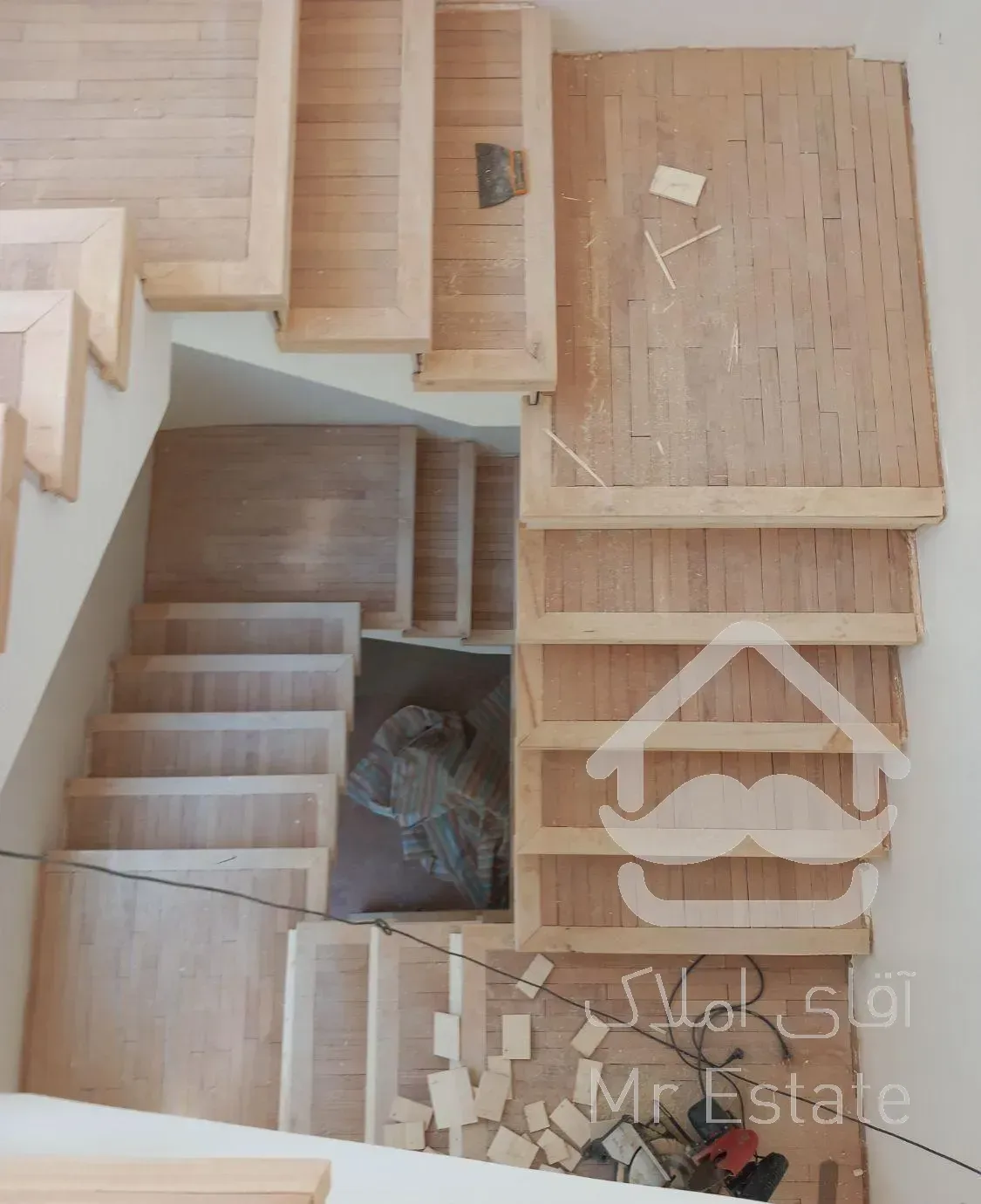 نصب وفروش پارکت چوبی ولمینت وساب لاک پارکت چوبی