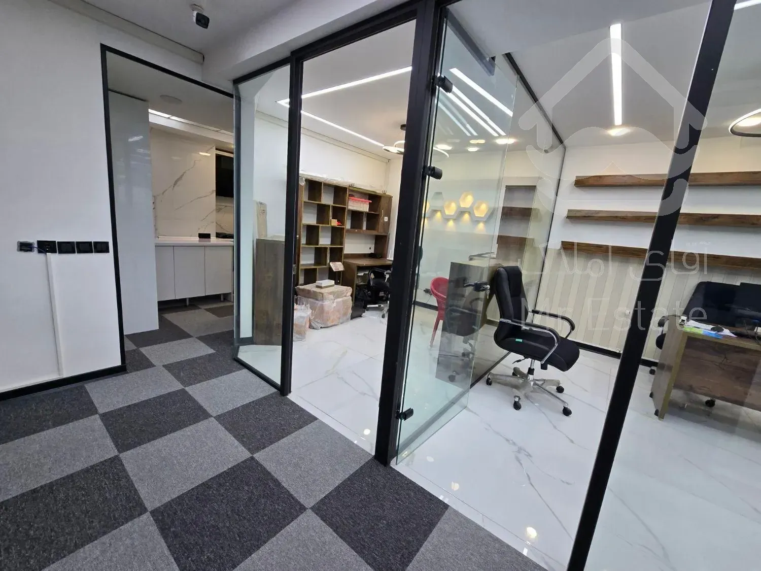 300متر سعادت آباد *سند اداری*۵پارکینگ*