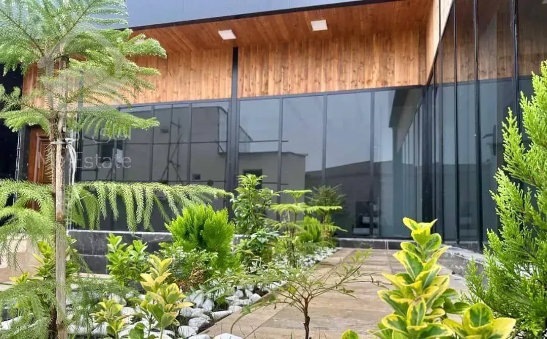 کوچیکه ولی شیکه/ ویلا مدرن نوساز/ ۹۵متر بنا/ ساحلی