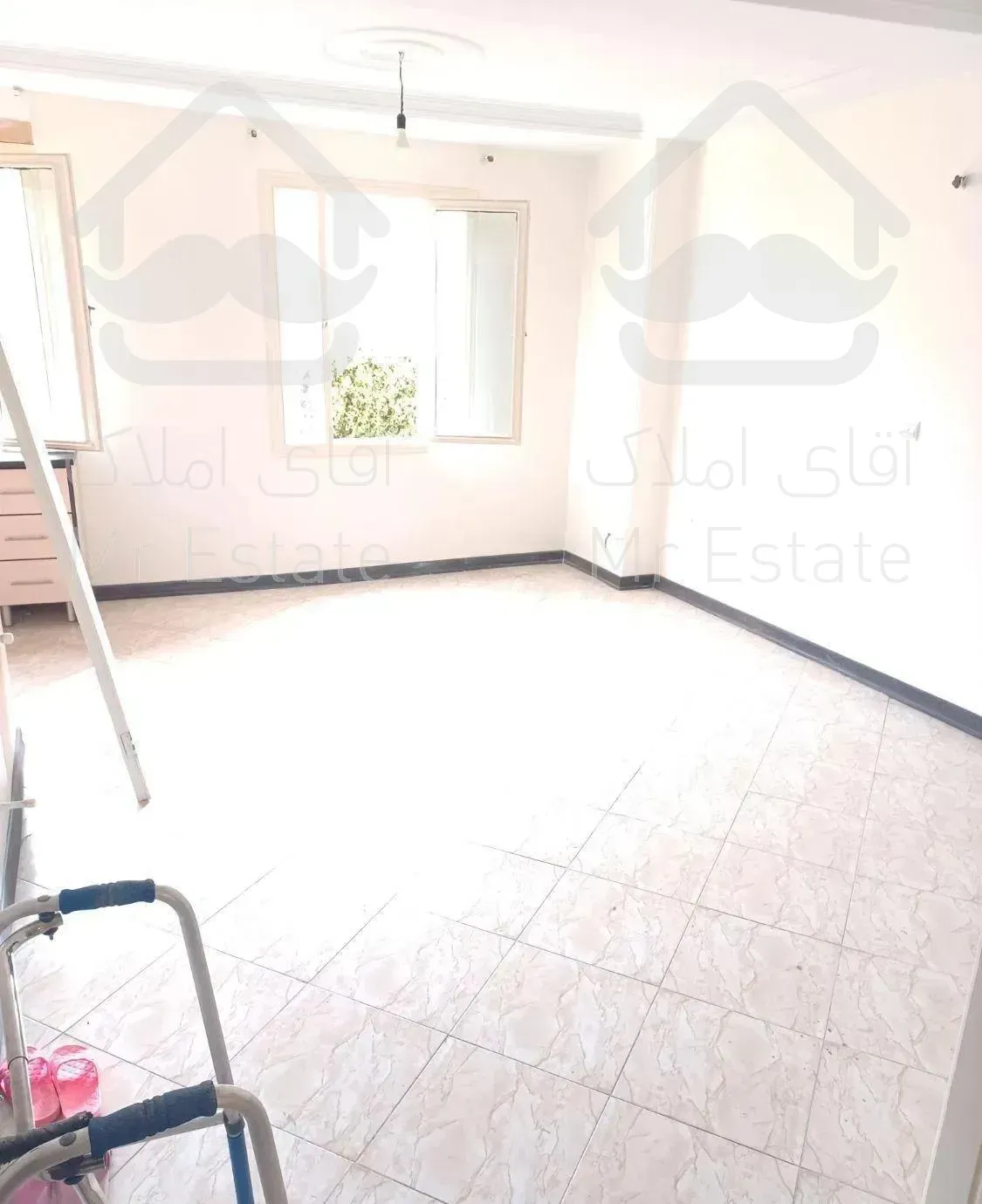 ۴۸متر تک خواب//تک واحدی