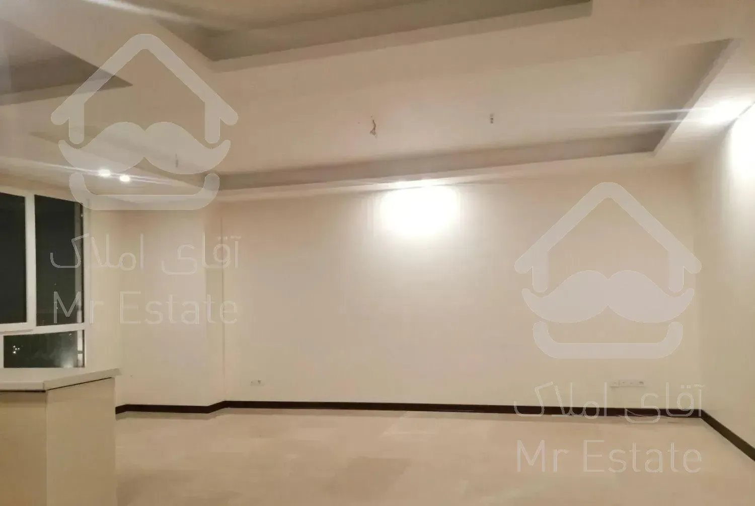 93متر2خواب/نوساز/سندآماده/ویو شرق