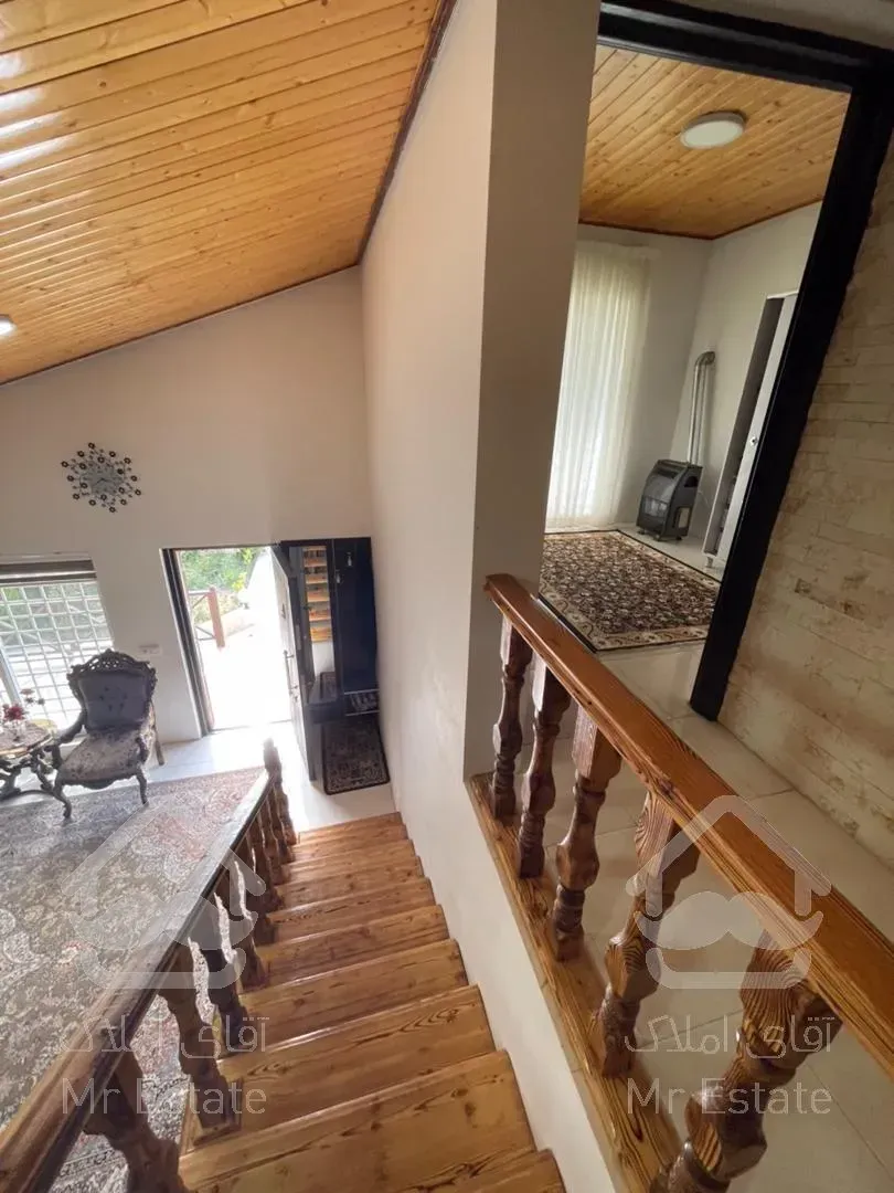 ویلا نیم پیلوت 200متری. شهرکی. غیربومی. نزدیک به دریا