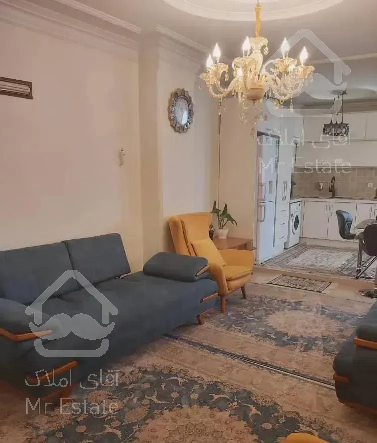 آپارتمان دو خوابه شیک واقع در خیابان دبستان