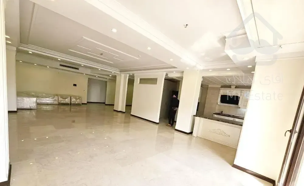 احمد زمانی/ ۲۰۵ متر / نوساز/ ۲ پارکینگ