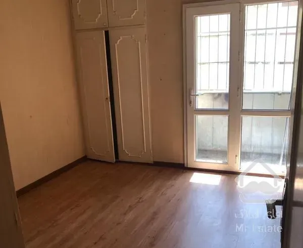 اپارتمان دوخواب با حال اختصاصی