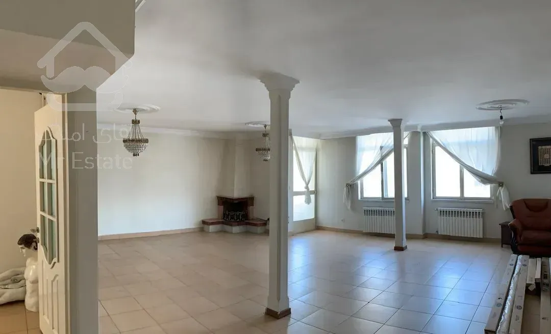 فروش آپارتمان ۱۲۱ متری ۲ خوابه طبقه ۳ در توحید