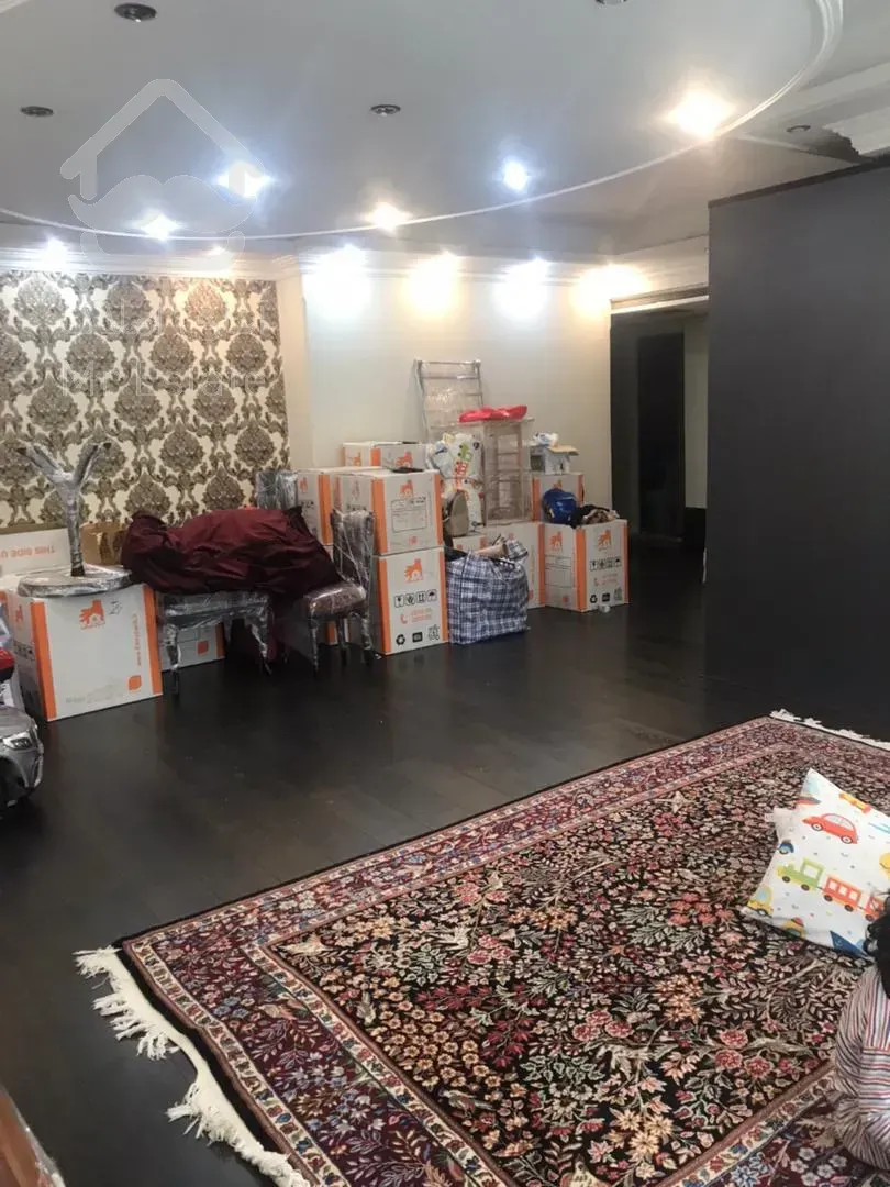 فروش 86 متری پاسداران