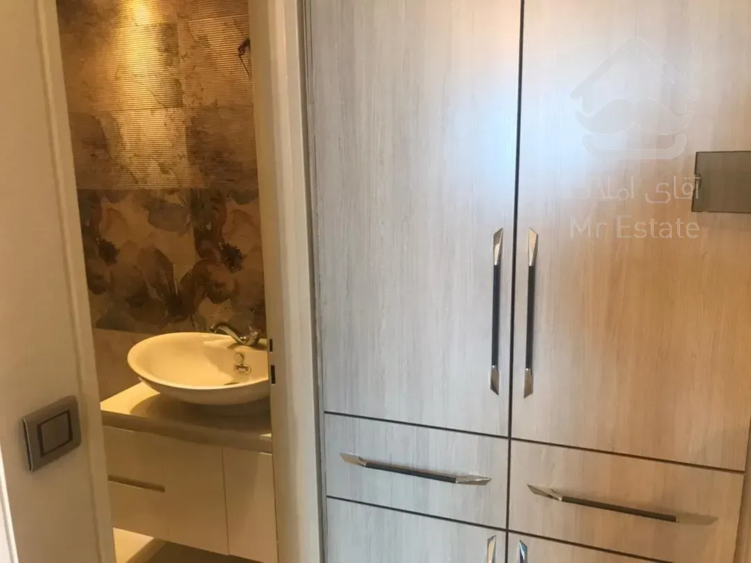 فروش 103 متر مسکونی هروی