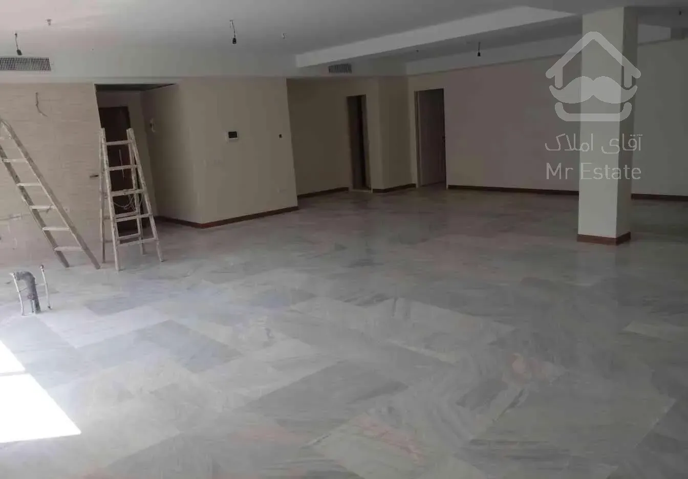 110متر طبقه همکف-سعادت آباد بر اصلی