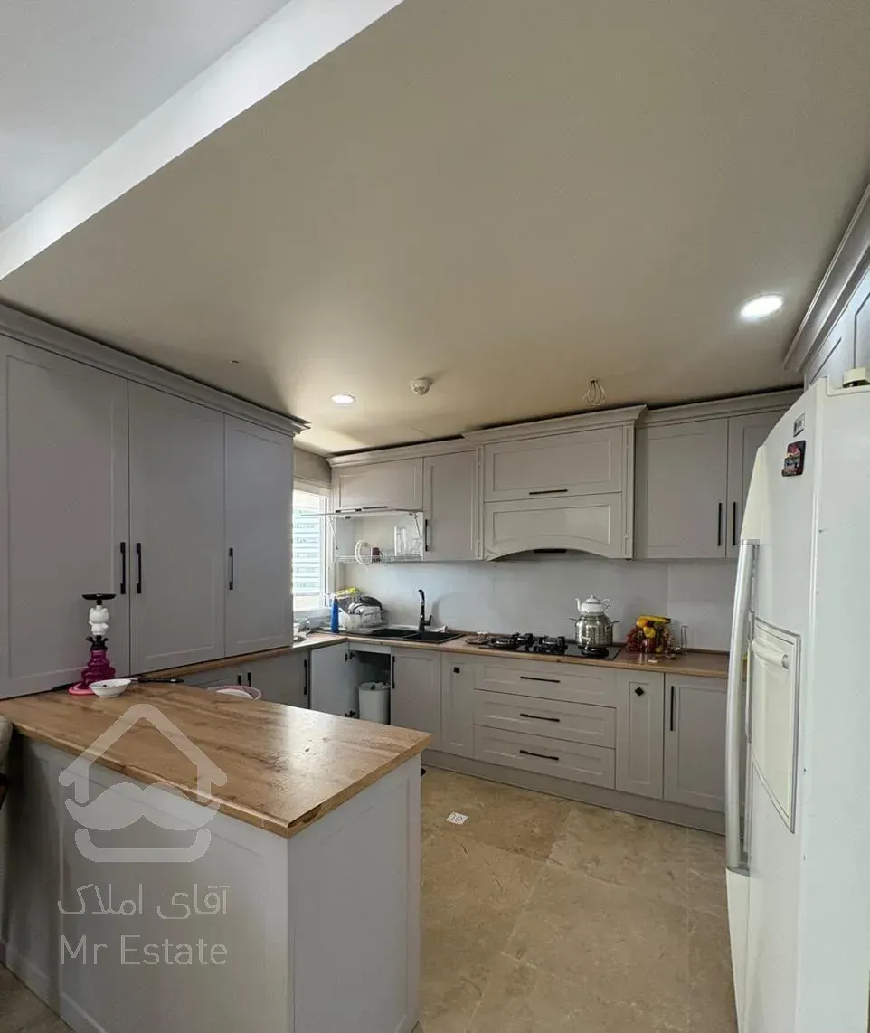 اجاره آپارتمان ۲۰۰ متری برج مجللG