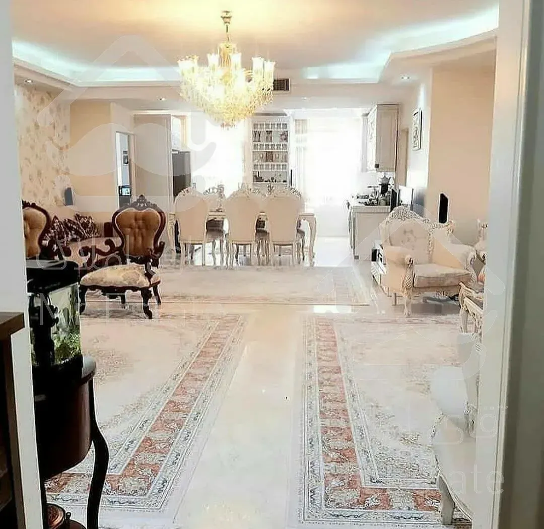 پونک  ۸۸متر  ۴ساله  رو به آفتاب