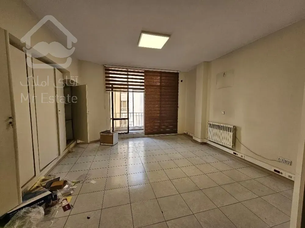 100مترسعادت آباد*موقعیت اداری*۴۰متر حیاط اختصاصی