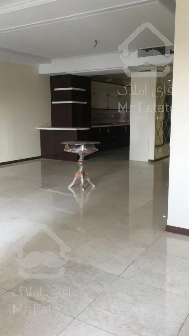 آپارتمان ۱۳۰ متری در دزاشیب