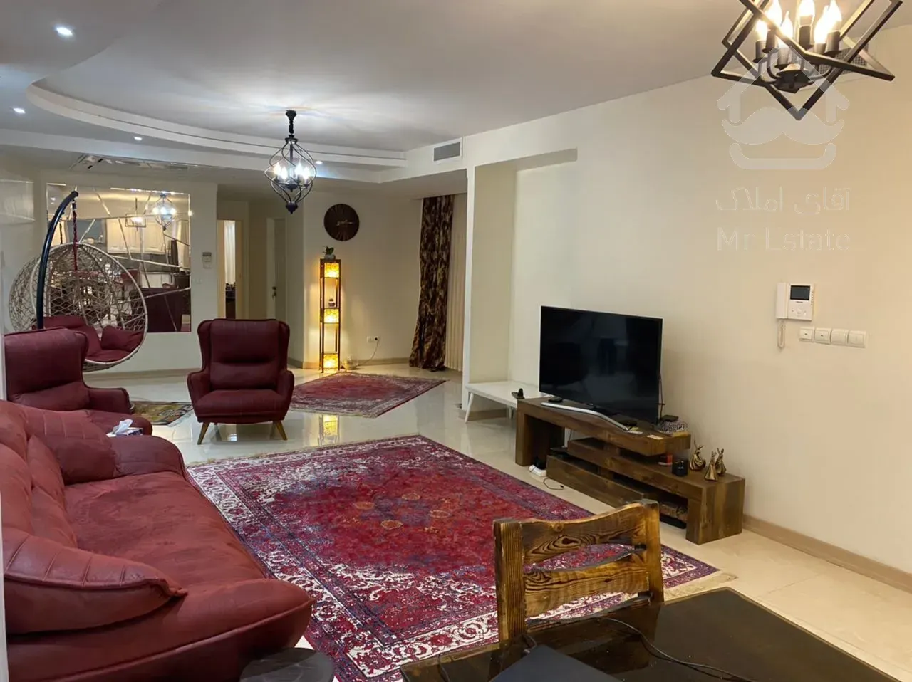 فروش 95 متری میدان ملت