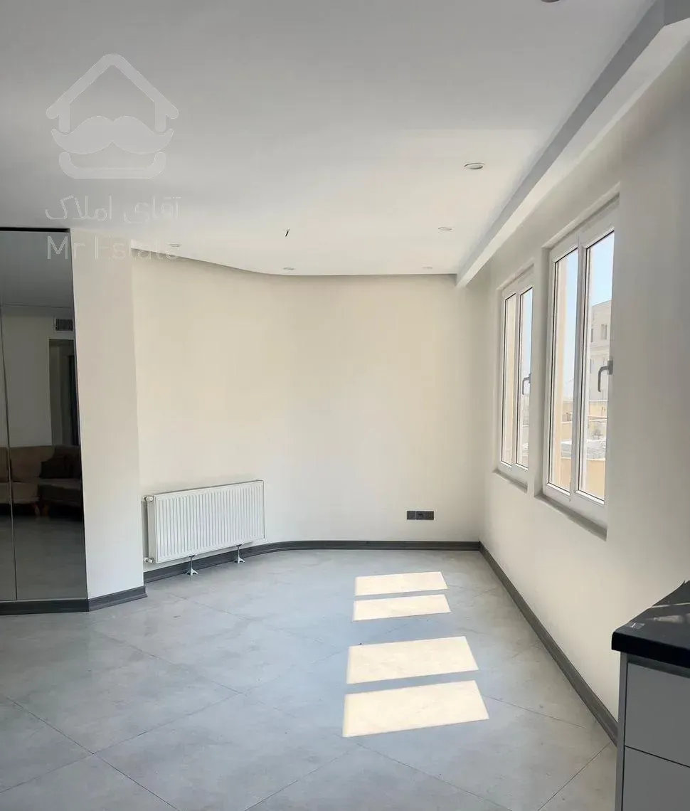 72متری 2خواب طبقه 3 سندی در پونک ( المهدی)