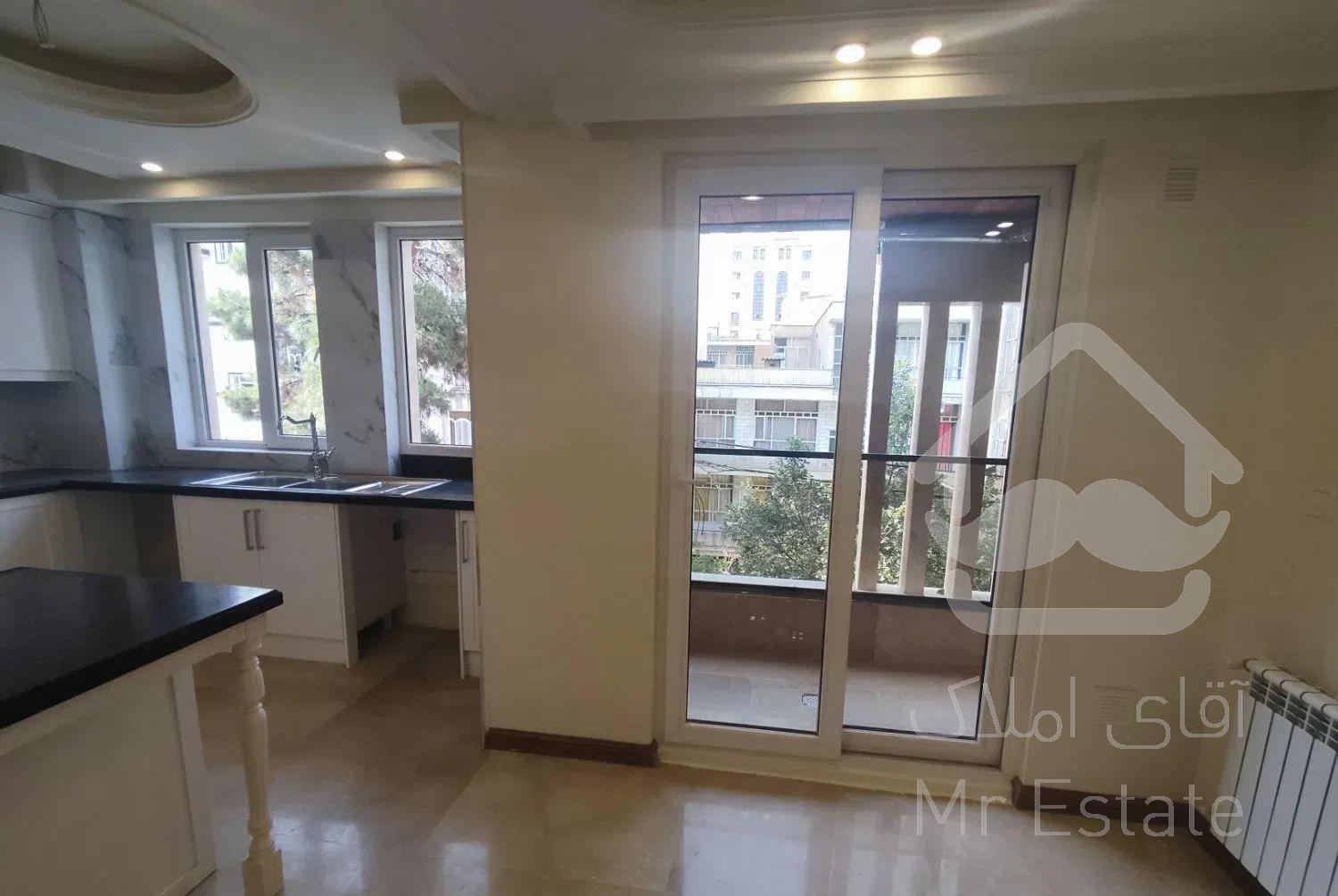 96 متر 2 خواب ، 15 ساله ، سالن پرده خور