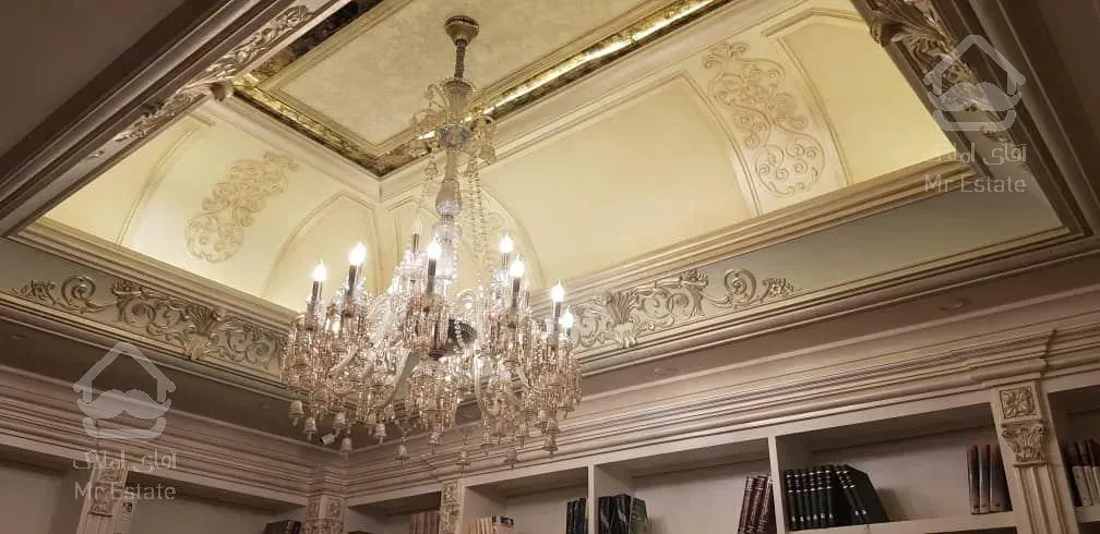 خرید و فروش آپارتمان مسکونی 275 متری در نیاوران