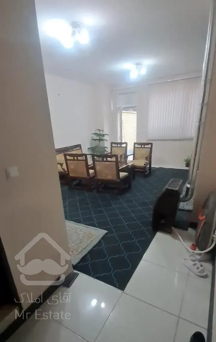 واحد 68 متری همکف با حیاط دلنشین