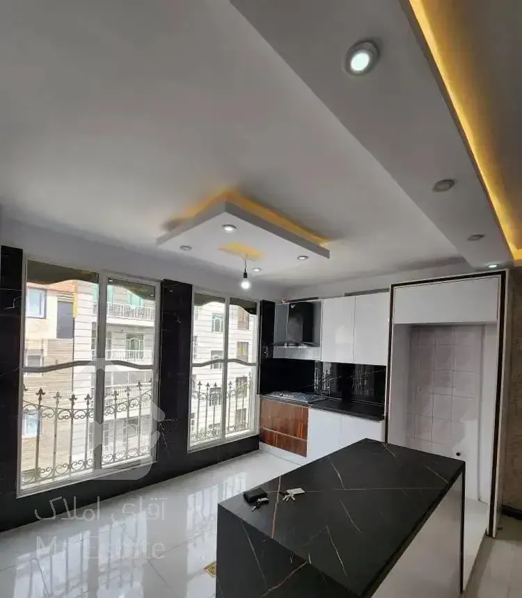 فردوس غرب / 82متر رو کله آفتابگیر / کم واحد VIP