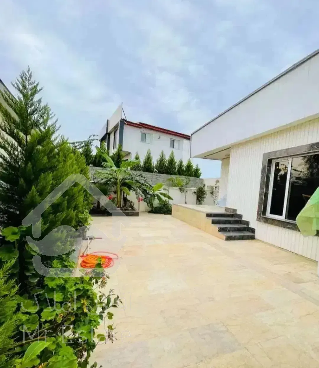 ویلامدرن۱۸۸زمین/۹۰بنا/دوخوابه/ویوجنگل/سنددار