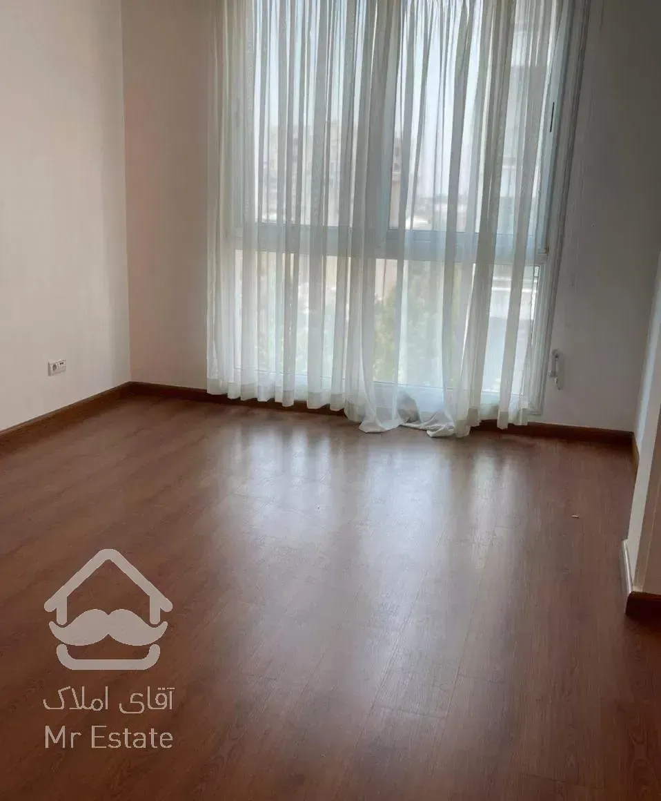 ۱۷۵ متر ولنجک/ ویو بدون مشرف