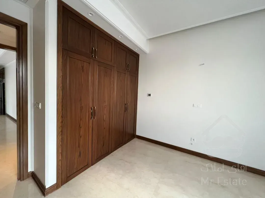 فروش اپارتمان 275 متری زعفرانیه