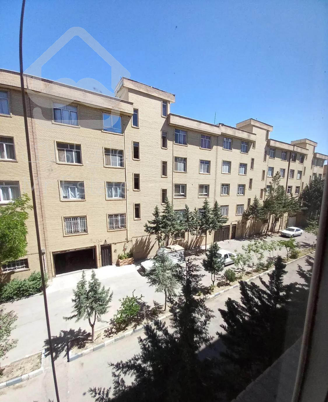 فروش پردیس فاز 1فرودین جنوبی سنددار طبقه 2