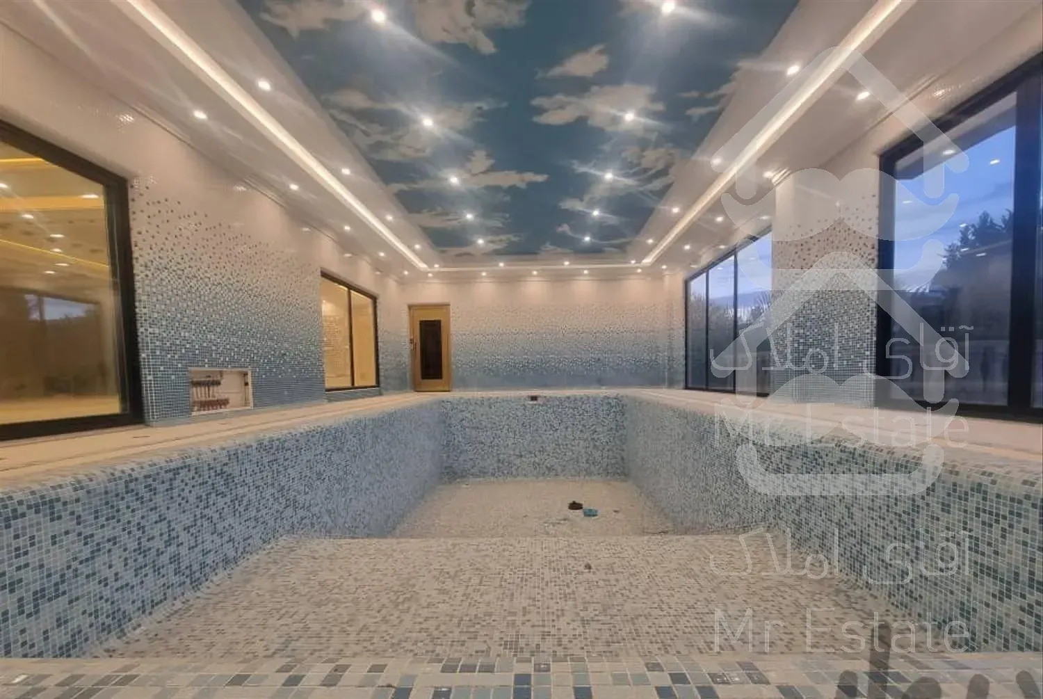 ویلا استخردار بافت مدرن خزرشهر جنوبی