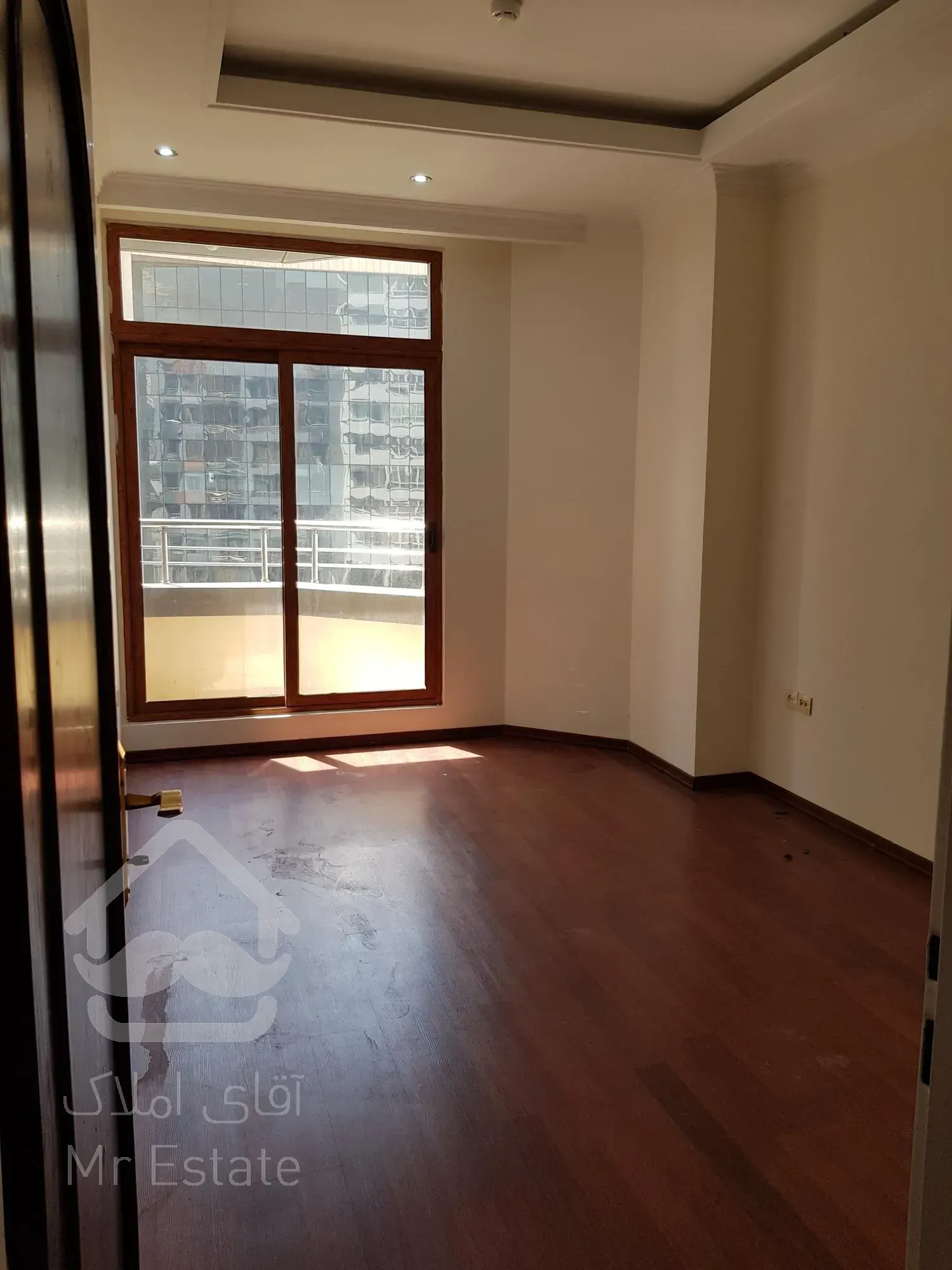 آپارتمان ۱۴۵ متری واقع در سعادت آباد