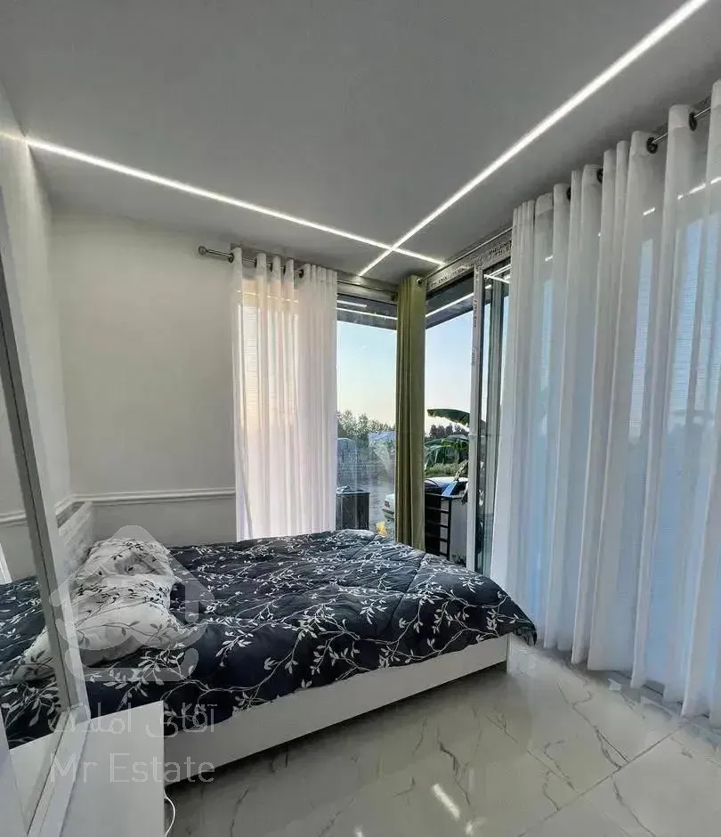 فلت نماشیشه مدرن 155 متری دوخواب جنگلی