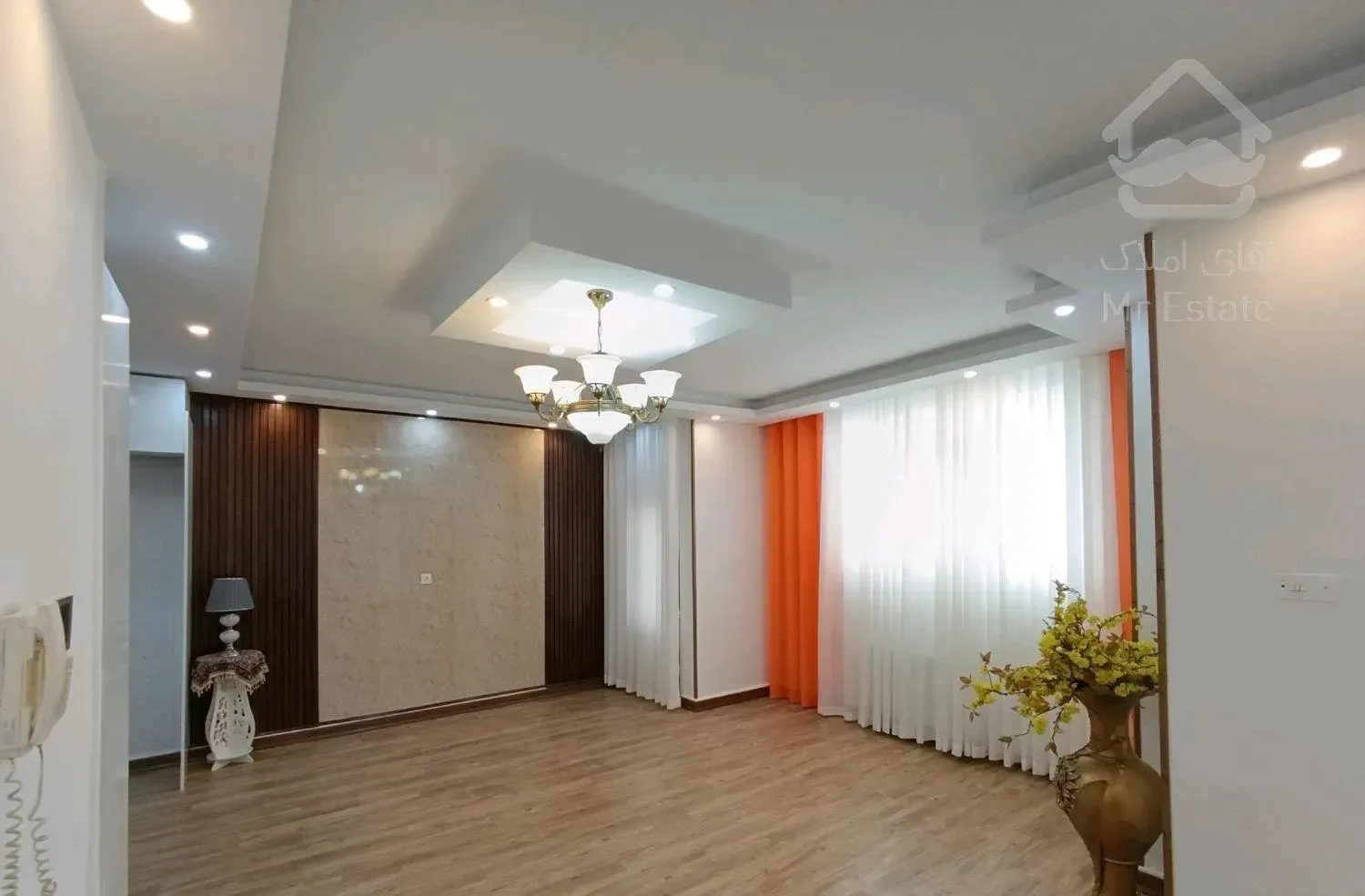 58متری /بی نظیر /غرق نور /پارکینگ اختصاصی